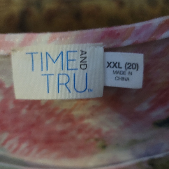 TIME&TRU -XXL- SPARKLE FLORAL DESIGN BLOUSE - Picture 3 of 3